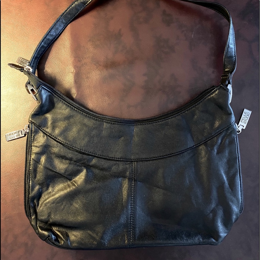 Leather handbag
